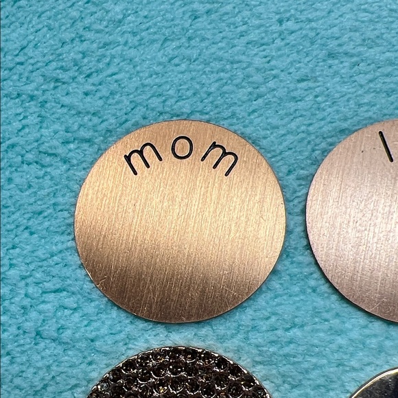 Floating Locket Coin Charm - Picture 2 of 8